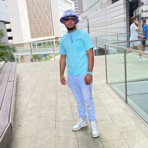 Meet your Posher, Daniel